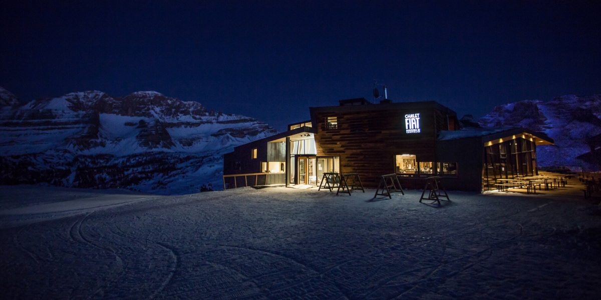 Chalet Fiat by night. Dinner at 2100 m. The Ski Area Campiglio Dolomiti di Brenta is opening its 2019/20 ski season. News of the resort. 