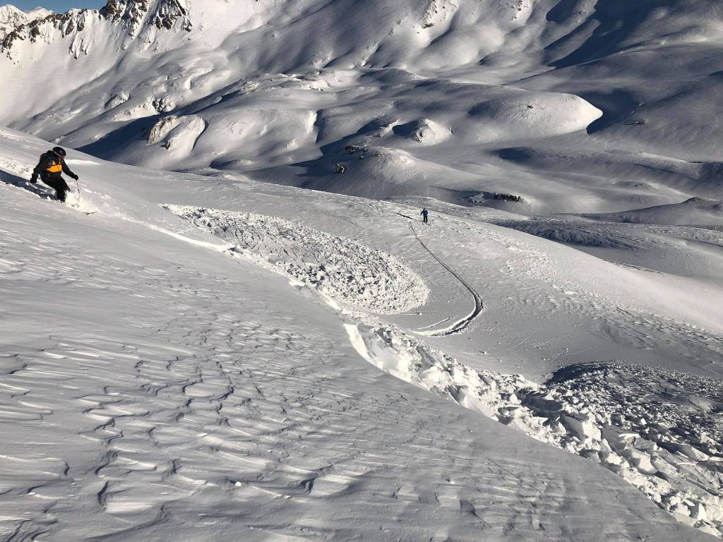A skier triggers a slide. Photo. Henry's Avalanche Talk. Off-Piste snow report for December 13, 2019 for the Northern French alps.