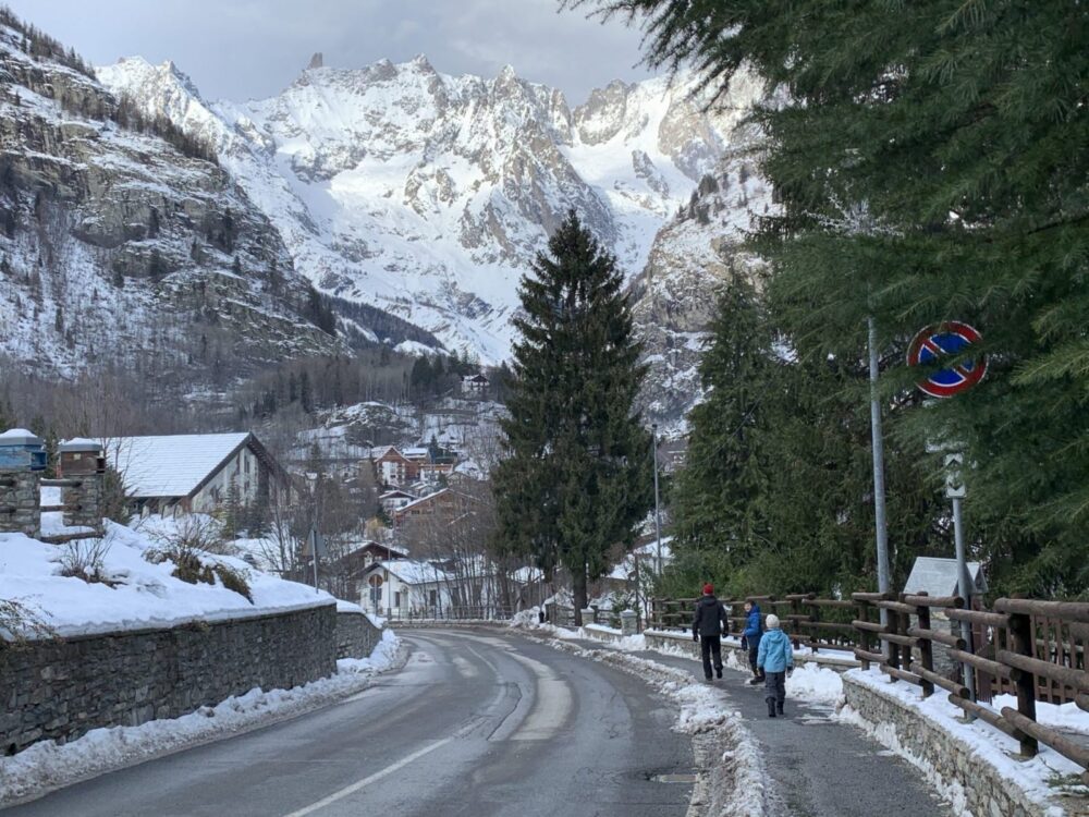 Walking from Dolone to Courmayeur. The scenery is amazing. Skyway Monte Bianco. Courmayeur Mont Blanc announces new sustainability strategy to 'save the glacier'.