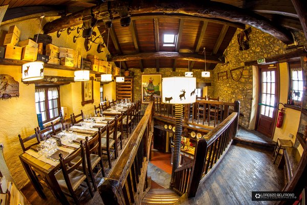 Chateau Branlant interior. A Foodie Guide to on-Mountain Dining in Courmayeur.