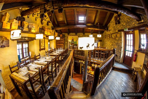 Chateau Branlant interior. A Foodie Guide to on-Mountain Dining in Courmayeur. 