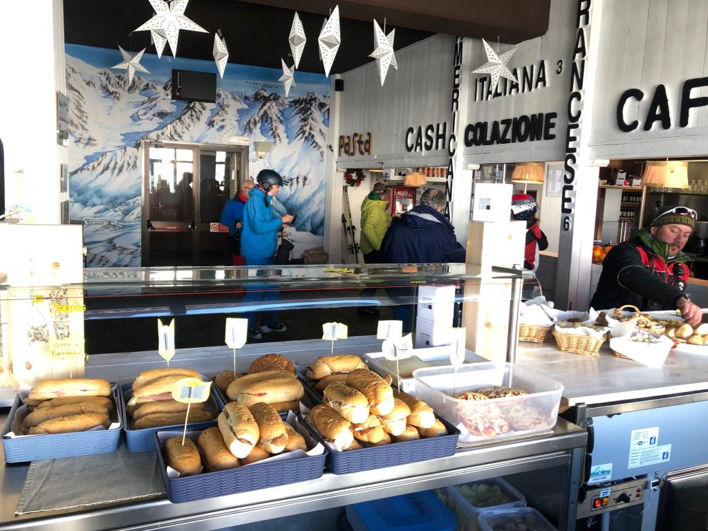 Ski Pol - interior. On top of the Chécrouit gondola (Col Chécrouit)A Foodie Guide to on-Mountain Dining in Courmayeur. 