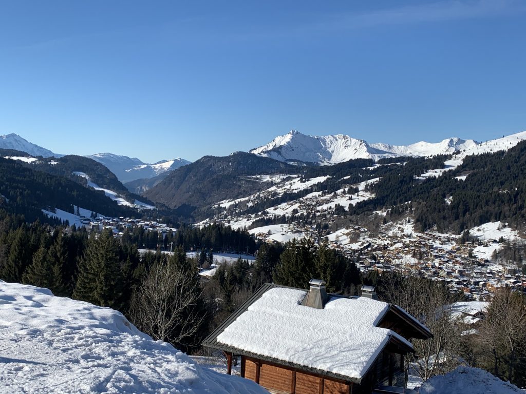 Skiing in Morzine. Photo by The-Ski-Guru. Best ski resorts for a weekend trip.