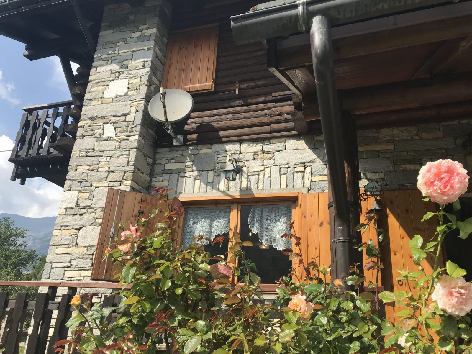 The semi-detached house in Chabodey. My experience of buying a home in the Italian Alps.