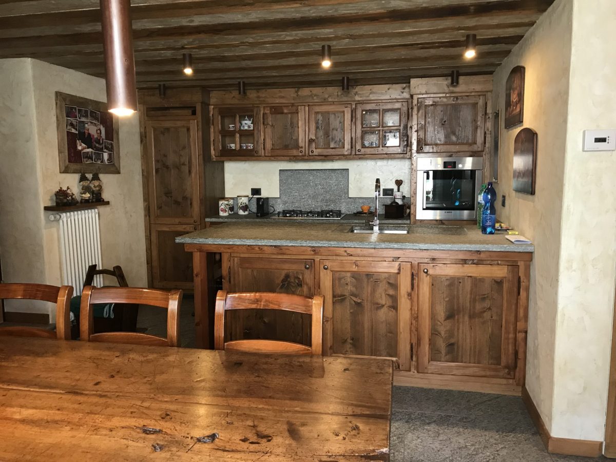 The kitchen of the apartment in Morgex. My experience of buying a home in the Italian Alps.