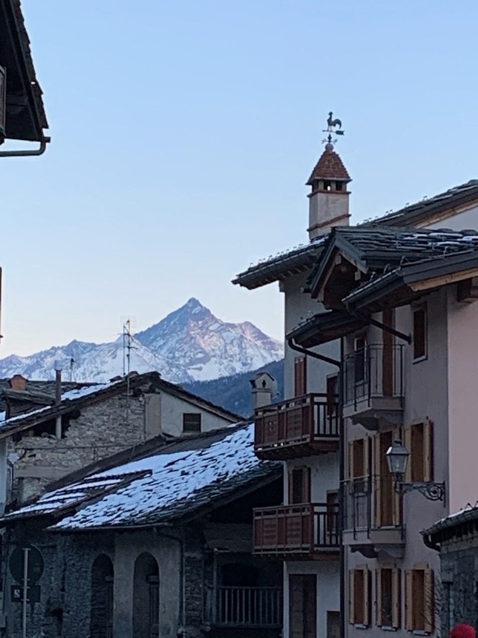 Visiting the mountains is a good option if you are afraid of too many people on the lifts, there are still lots of activities to do while social distancing. 