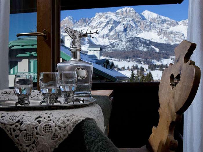 View from the breakfast room at the Hotel Cristallino d'Ampezzo. Book your stay at the Cristallino d'Ampezzo here. Cortina, an example of resilience in the tourism sector.