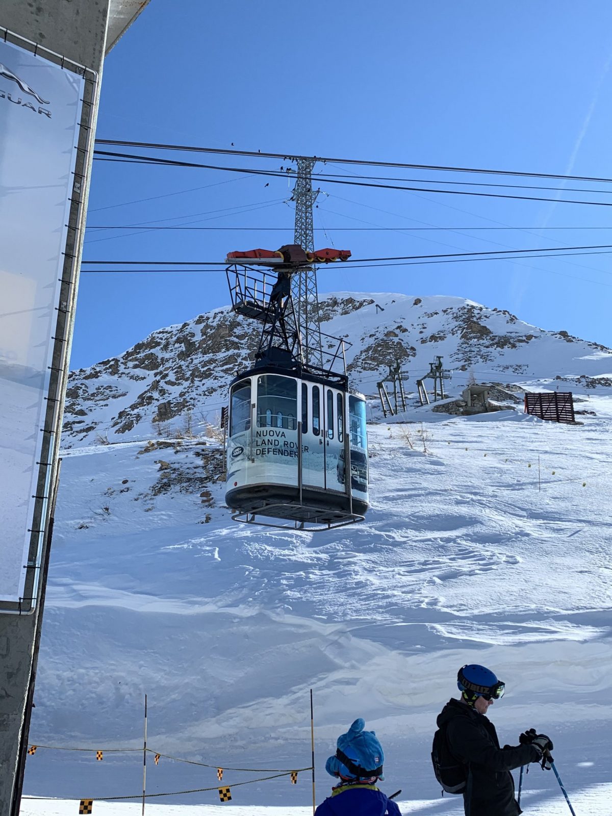 The tin can cable car of Youla. Our half term ski-safari holiday based in the Valdigne of Aosta Valley- Courmayeur, Pila and La Thuile.