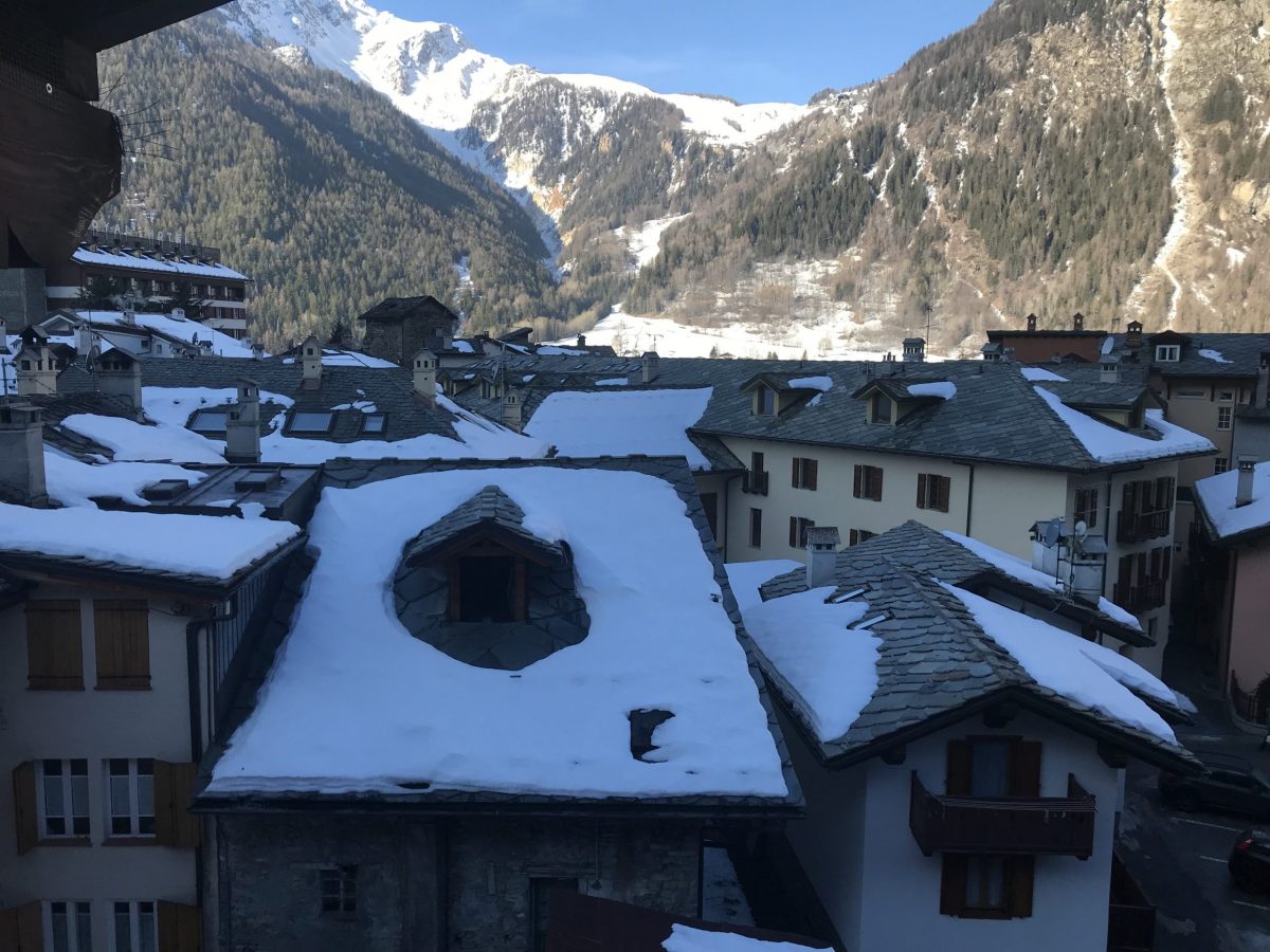 View from our room on the fourth floor at the Hotel Edelweiss in Courmayeur. Aiguille du Midi vs Punta Helbronner – which one you should do? Book your stay at the Hotel Edelweiss here.