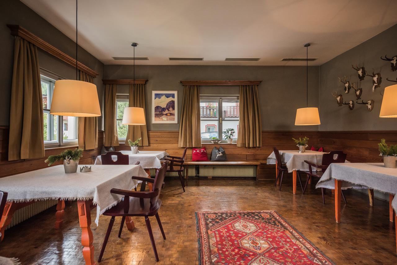 Dining area aat the hotel Tre Cime in Sesto. Book your stay at the Hotel Tre Cime here. Drei Zinnen will continue with its plan to install the Helmjet Sexten 10-seater cable car.