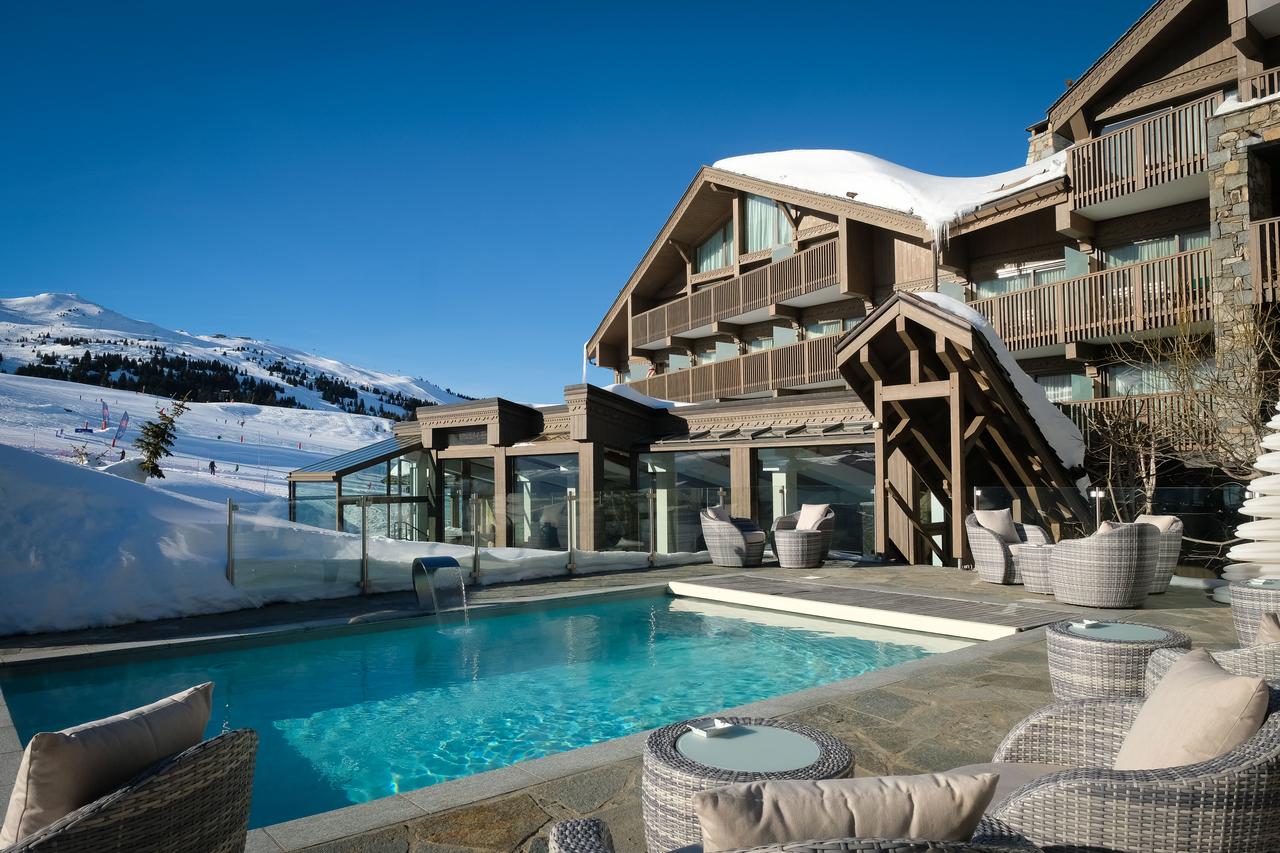 The Hotel Annapurna has the only outside pool in Courchevel. Book your stay at the Hotel Annapurna here. Courchevel’s plans to reopen in the summer season.