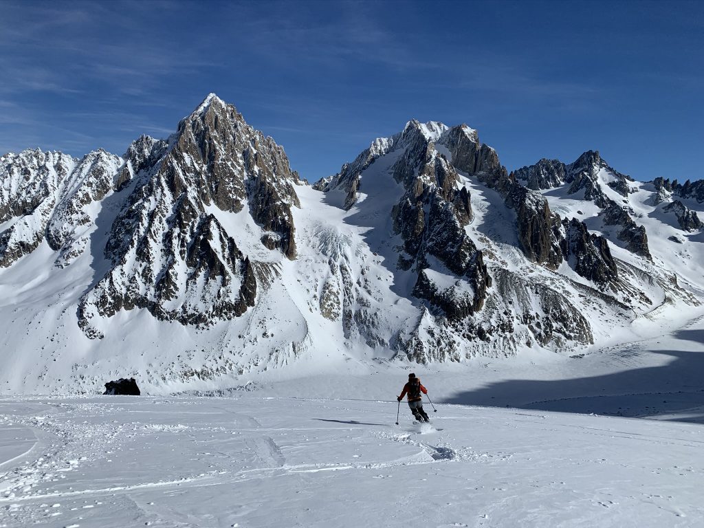 Ski de Randonnée in Chamonix. Photo: Christophe Raylat. OT Chamonix. Best ski resorts for a weekend trip