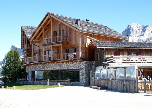 Ütia Las Vegas. Alta Badia. Planning your summer in the mountains of Alta Badia.