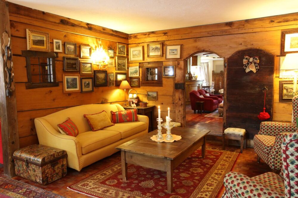 The interior of the Auberge de la Maison. Book your stay here. Skyway Monte Bianco. Courmayeur Mont Blanc announces new sustainability strategy to 'save the glacier'.