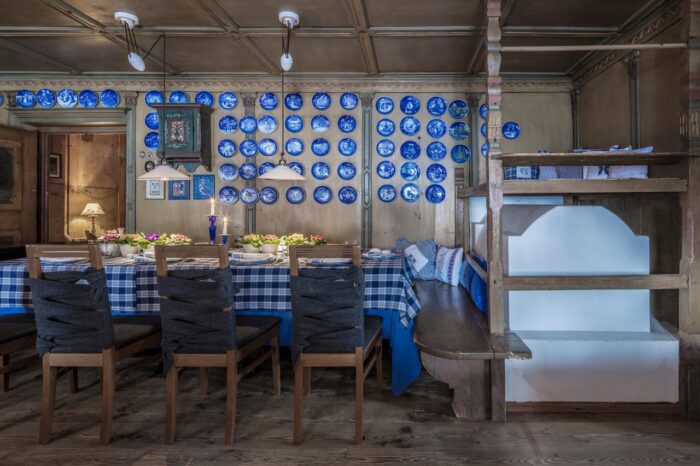 One of the stübes at Hotel La Perla. Each has a special colour. This blue one has a collection of plates on the wall. Book your stay at the Hotel La Perla here. Alta Badia will host a Giant Slalom and a Slalom. This will be the 35th edition of the Ski World Cup in Alta Badia. 