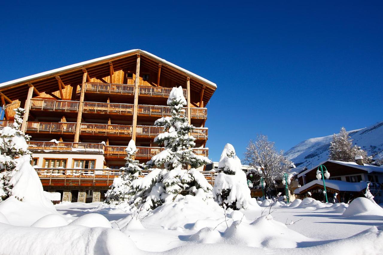Residence Cortina Vacanceole in Les Deux Alpes. Book your stay at the Residence Cortina here. The Must-Read Guide to the Rhône Alpes.