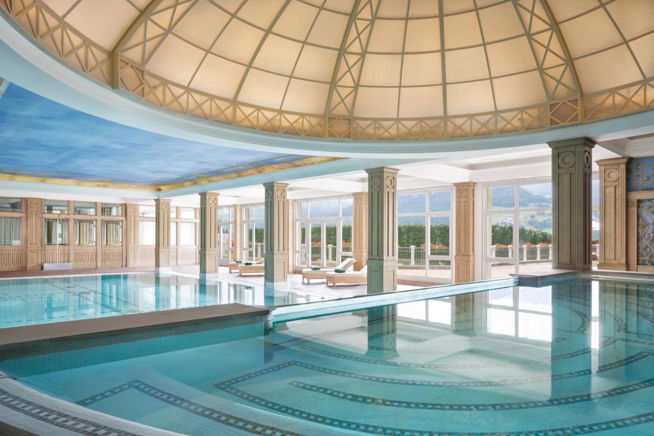 Pool at the Cristallo Hotel and Spa. Book your stay at the Cristallo here. News of Cortina d’Ampezzo for the 2021-22 ski season.