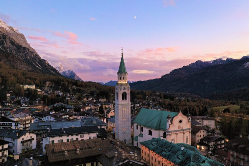 Cortina's town centre. Credits: Federico Corvi/Cortina Marketing. News of Cortina d’Ampezzo for the 2021-22 ski season.