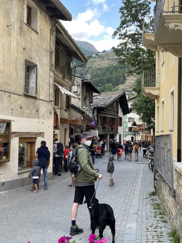 Walking in the small town of Cogne, in the Gran Paradiso Park. Our trip to the mountains for our summer holidays.