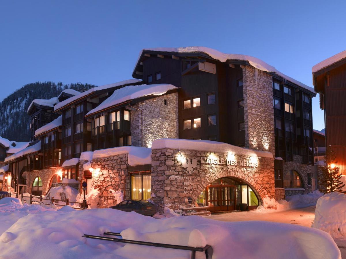 Hotel Aigle des Neiges in Val d'Isère. Book your stay at the Aigle des Neiges here. Val d'Isère starting the ski season with clear protocols.